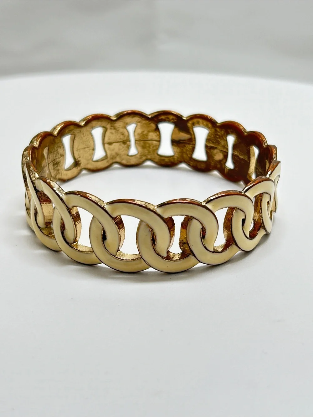 Vintage Gold And White Enamel Interlocking Circles Bangle Bracelet